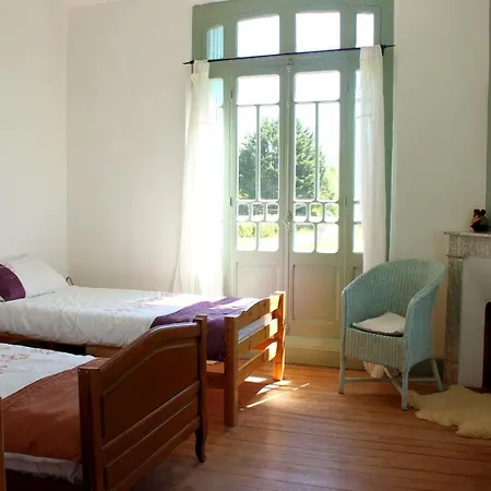 Maison Esmeralda D'hotes Et Bed & Breakfast 3*