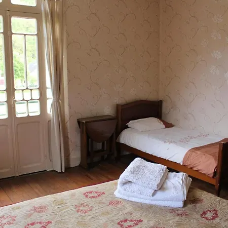 Maison Esmeralda D'hotes Et Bed & Breakfast Biert