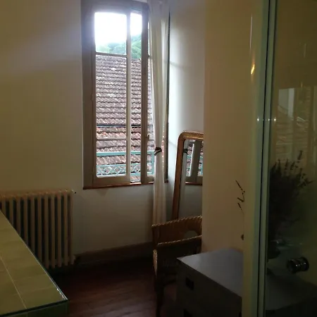 Maison Esmeralda D'hotes Et Bed & Breakfast